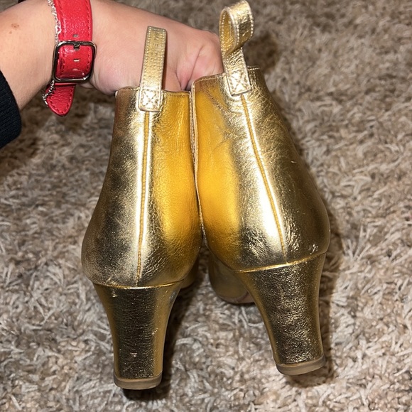 Marc by Marc Jacobs Gold Leather Ankle Boots. Size 39.5/8.5 - Picture 6 of 9